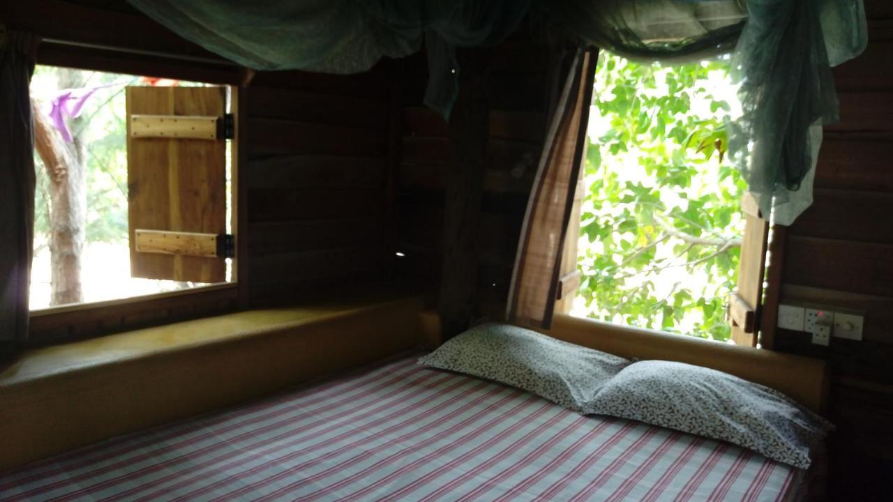 Beach Hut Arugam Bay Exterior photo